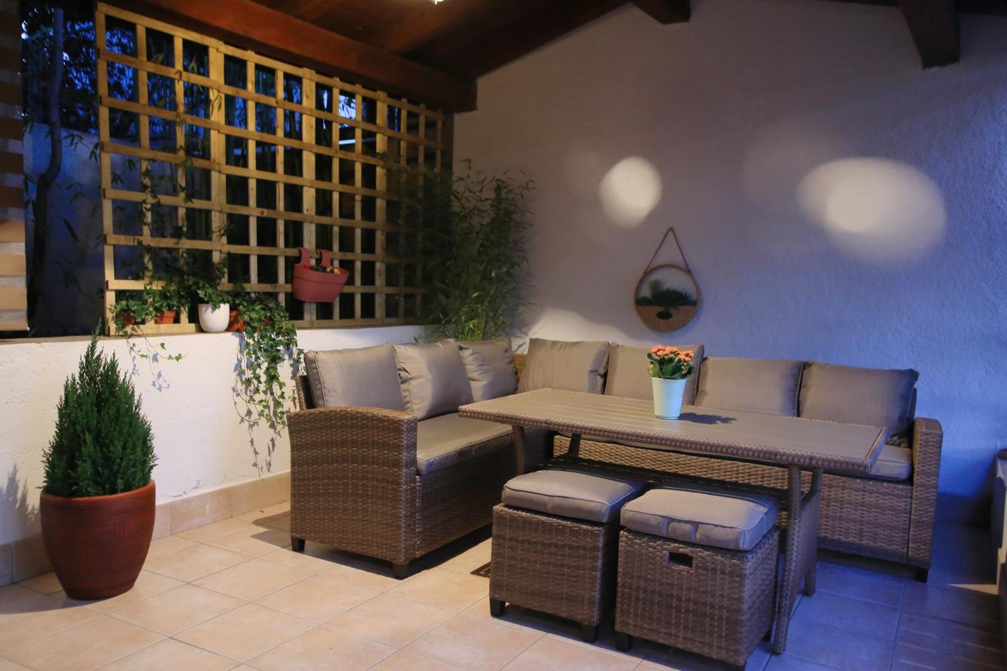 Bamboo Oasis Apartment With Terrace In The Garden And Free Parking, 리예카 외부 사진